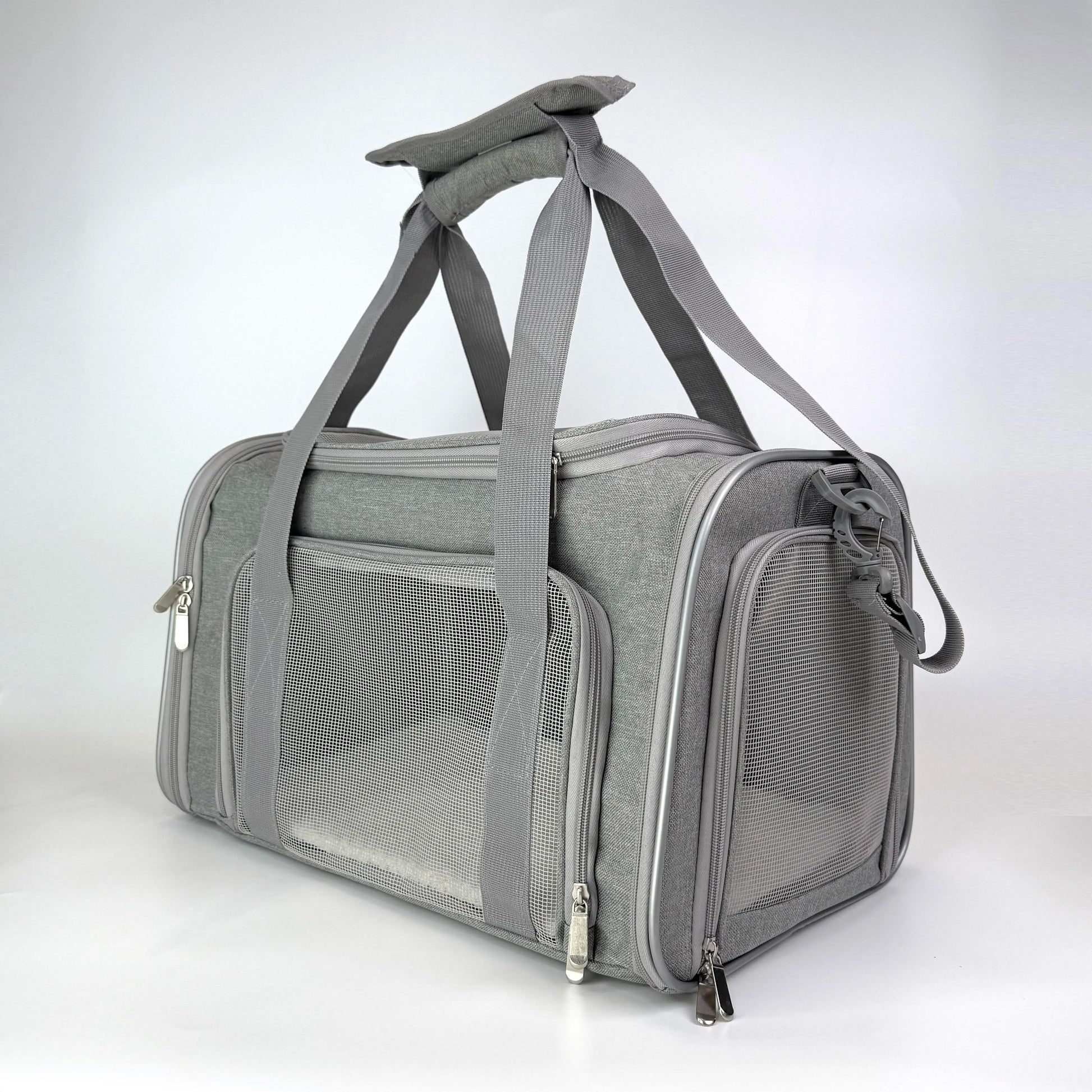 Portable Pet Carrier Bag, Suitable for Large Cats and Small Dogs, Airline-Approved Soft Travel Case, Breathable Mesh Transport Bag, Foldable Pet Travel Bag, Suitable for Outdoor/Car/Airplane Use